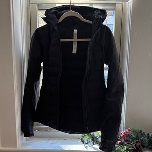 lululemon athletica Women's Black Puffer Jacket